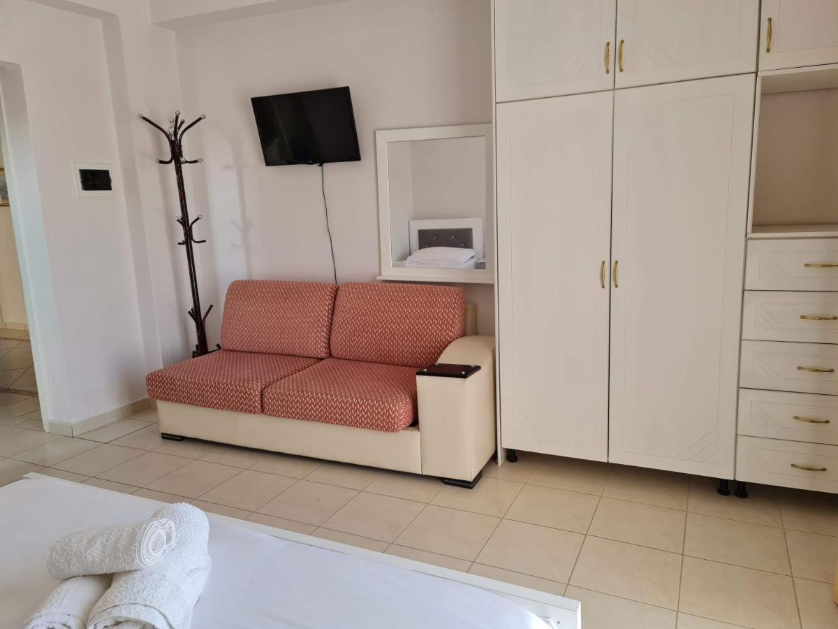 Summer Time Hotel Ksamil Esterno foto