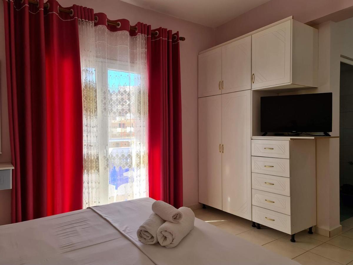 Summer Time Hotel Ksamil Esterno foto