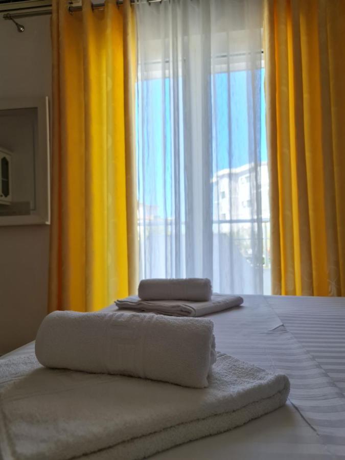 Summer Time Hotel Ksamil Esterno foto