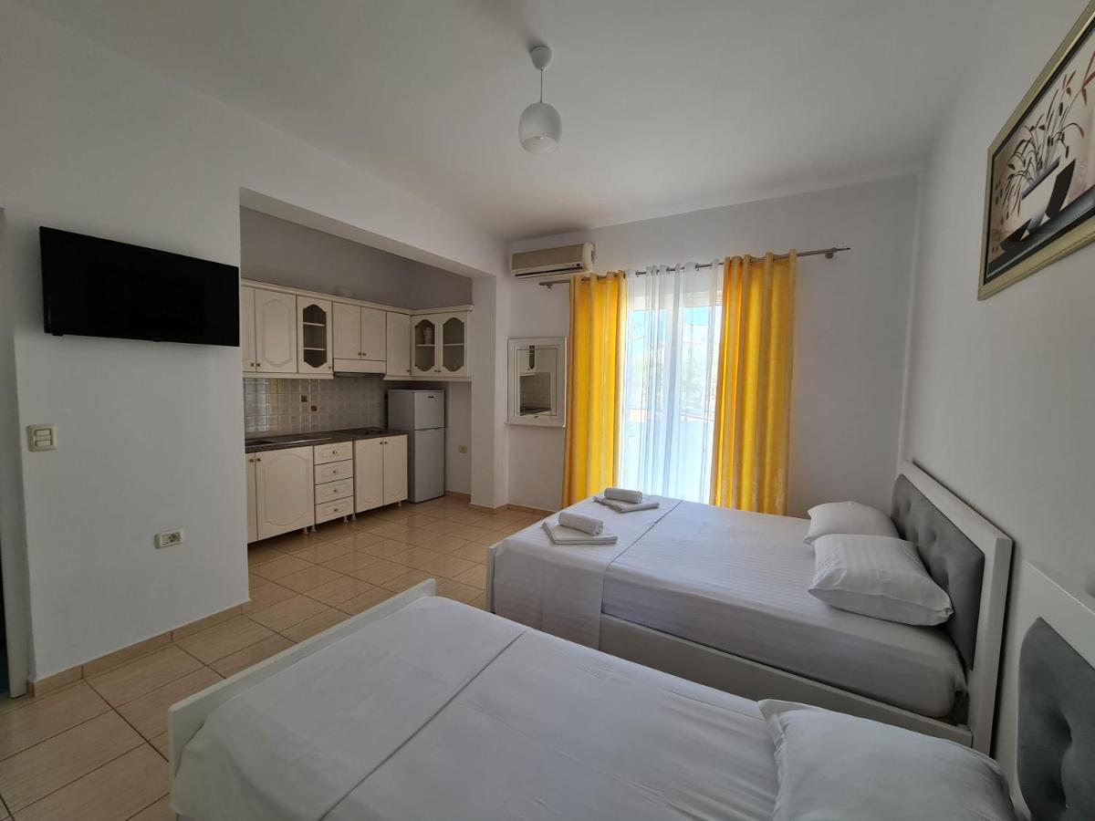 Summer Time Hotel Ksamil Esterno foto