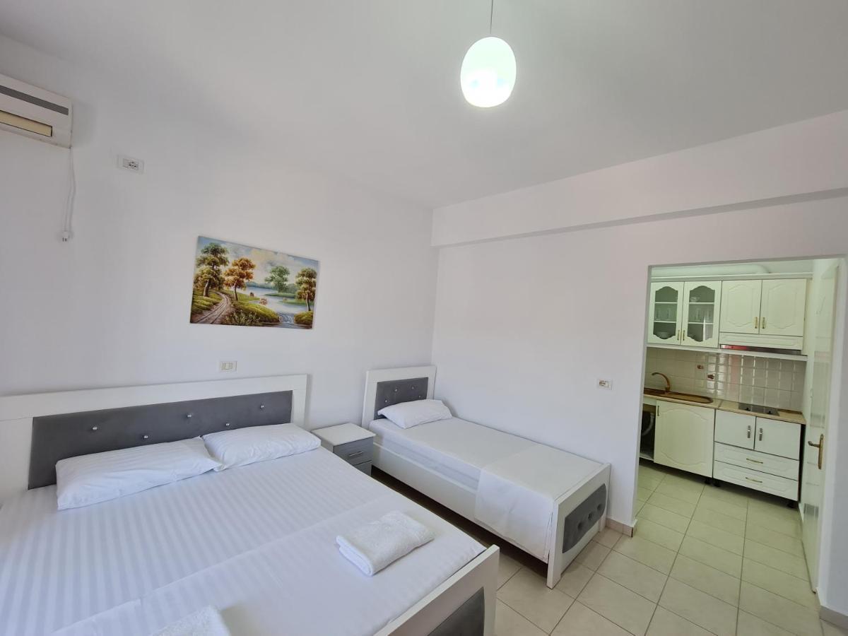 Summer Time Hotel Ksamil Esterno foto