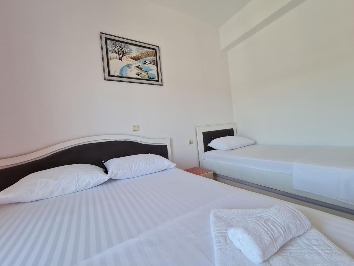 Summer Time Hotel Ksamil Esterno foto