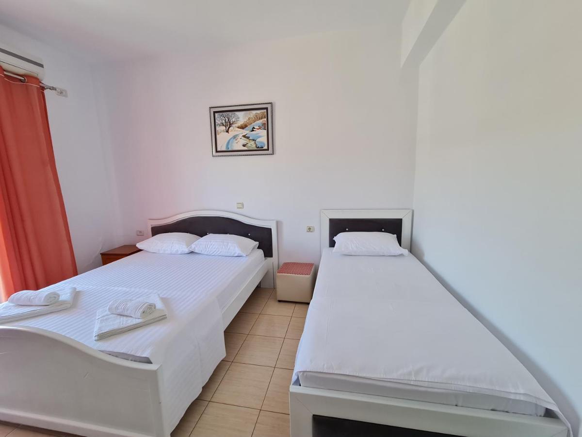 Summer Time Hotel Ksamil Esterno foto