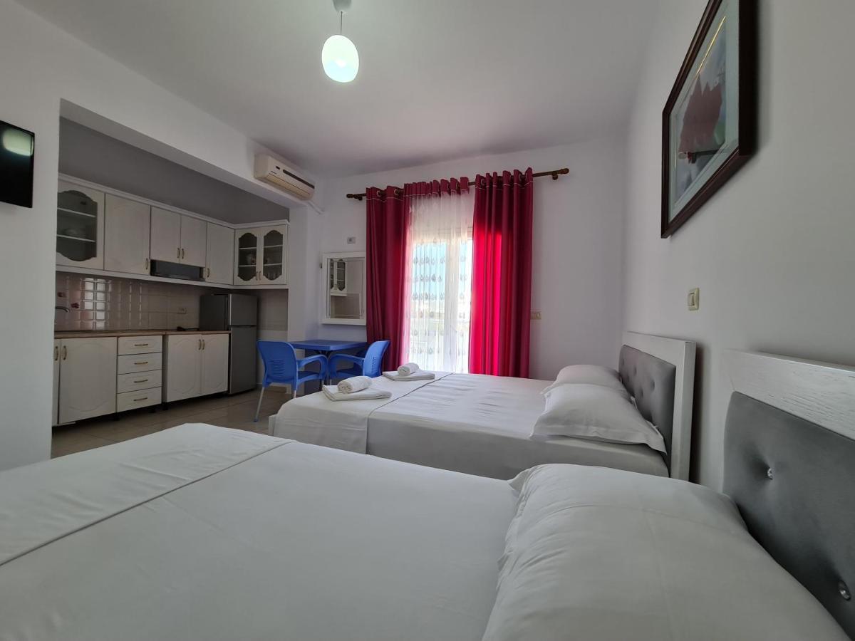 Summer Time Hotel Ksamil Esterno foto