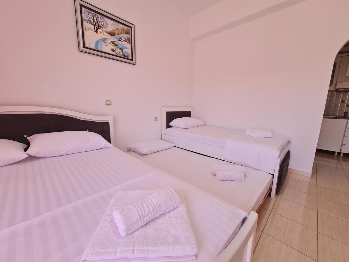 Summer Time Hotel Ksamil Esterno foto
